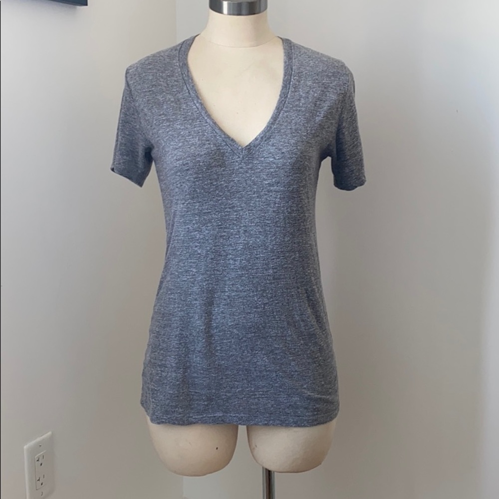 Monrow classic V Neck
